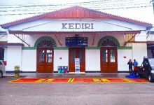 Photo of PT KAI Pastikan Penataan Kawasan Stasiun Kediri Sudah Sesuai Dasar Ketentuan – Aturan