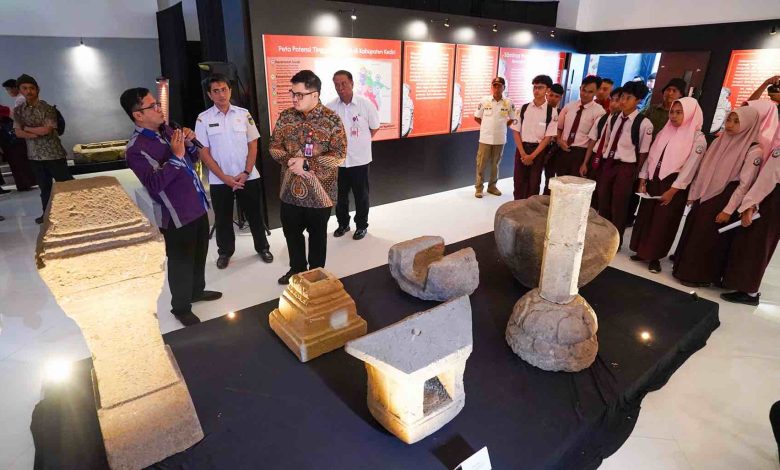 Photo of Mas Dhito Targetkan Museum Daerah Kabupaten Kediri Bisa Diaktifasi Sepenuhnya Pada 2026