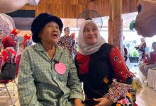 Photo of Kisah Inspiratif dari Festival Lansia di Kediri, Peserta Tertua Berusia Lebih dari Satu Abad