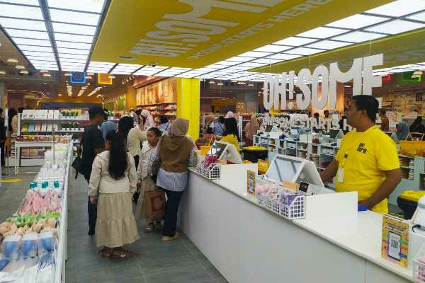 Photo of Oh Some Buka Store Baru di Ketos, Tawarkan Produk Gaya Hidup Kekinian Untuk Anak Muda Kediri