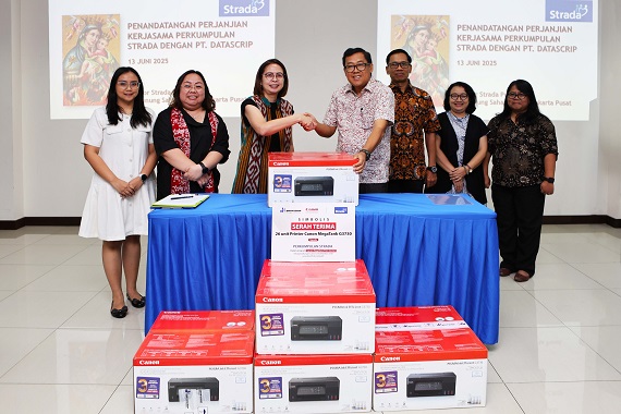 Photo of Canon dan PT Datascrip Dukung Pendidikan dengan Program MegaTank Print Corner di 26 Sekolah Strada