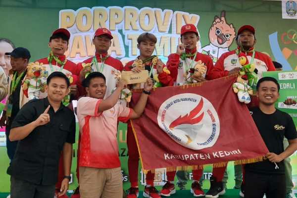 Photo of Tim Free Fire Kabupaten Kediri Berjaya di Final, Amankan Emas Porprov Jatim 2025
