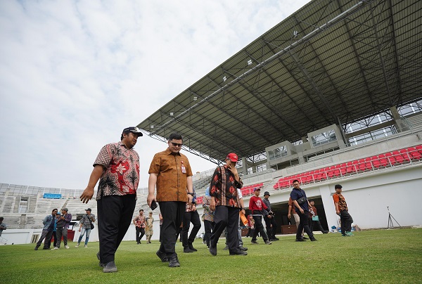 Photo of Mas Dhito Pastikan Pembangunan Stadion GDJ Selesai 2027, Ini Tahapan yang Dilakukan