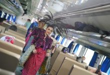 Photo of Rayakan Hari Batik Nasional , KAI Daop 7 Madiun Helat Fashion Show di KA dan Stasiun