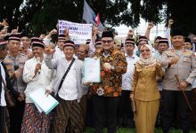 Photo of Ramai Pemberitaan Pondok, Mas Dhito Terima Aspirasi Alumni Santri Lirboyo