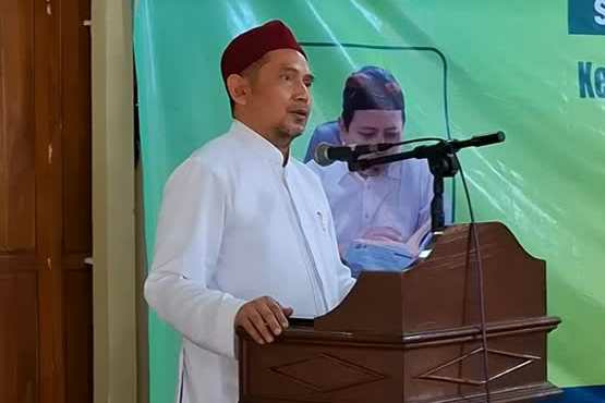 Photo of Desak BPJPH Lebih Aktif, Gus An’im Soroti Sertifikasi Halal UMKM Sampai Pengawasan Kuliner