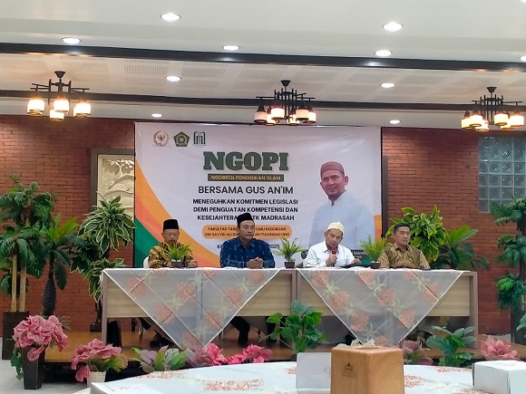 Photo of Gus An’im Soroti Kesenjangan Kesejahteraan Guru Madrasah Swasta