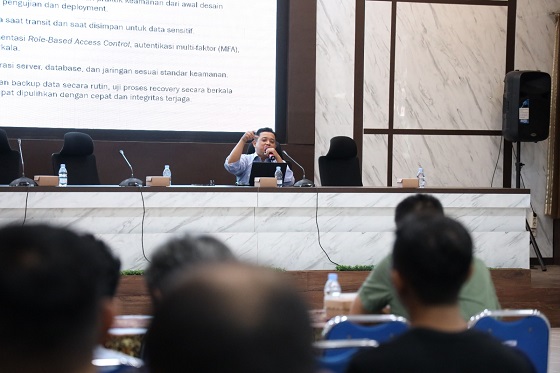 Photo of Tingkatkan Kesiapsiagaan Hadapi Ancaman Siber, Pemkot Kediri Gelar Bimtek dan Latih Agen Siber OPD