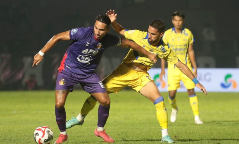 Persik Kediri harus totalitas untuk menggempur Persib Bandung di GBLA.