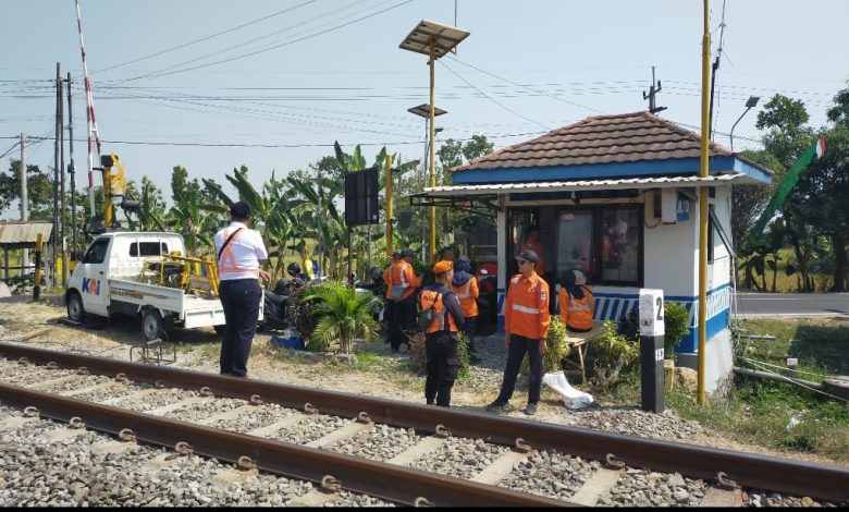 Photo of VP Daop 7 Madiun Lakukan Inspeksi Jalur Madiun–Kertosono Pastikan Keselamatan  dan Keandalan Prasarana serta Pelayanan Tetap Prima