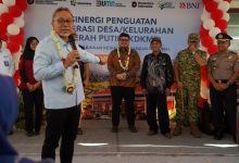 Photo of Dampingi Menko Pangan Cek Operasional Kopdes, Mas Dhito Kawal Kelengkapan Administrasi
