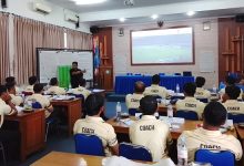 Photo of 30 Pelatih Dari Seluruh Indonesia Ikuti Kursus Lisensi D di UNP Kediri