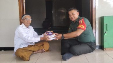 Photo of Koramil 02/Pesantren Wakafkan 400 Mushaf Al Quran ke Masjid dan Mushola di 15 Kelurahan