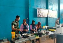 Photo of Warga Desa Gadungan Antusias Ikuti Workshop Memasak Menu Bergizi TMMD ke-127