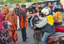 Photo of Momentum Ramadan, Pemuda Pancasila Kota Kediri Gelar Aksi Sosial Berbagi Takjil