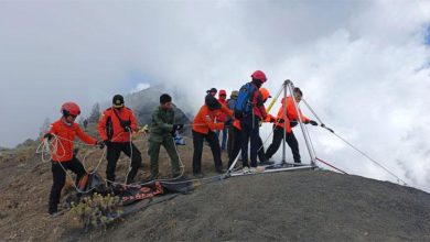 Photo of Hilang Belasan Hari, Dua Remaja Pendaki Gunung Bismo Ditemukan Tewas di Jurang 200 Meter