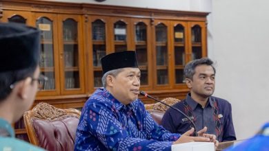 Photo of Tingkatkan Indeks Literasi, Disarpus Kota Kediri Lakukan Pembinaan Teknis di Perpustakaan Ponpes Wali Barokah