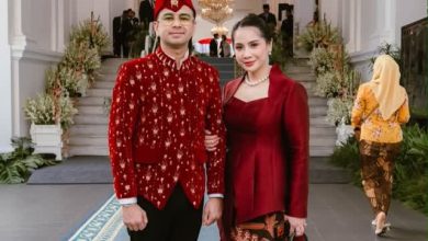Photo of Curi Perhatian, Raffi Ahmad Kenakan Pakaian Khas Kabupaten Kediri di Upacara Kemerdekaan