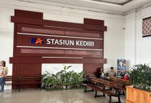 Photo of KAI Daop 7 Madiun Mohon Maaf atas Kelambatan Sejumlah KA Dampak Temperan Truk di JPL 295 Klaten Yogyakarta