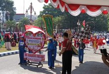 Photo of Antusias 51 Kontingen Drumband MI ikuti Parade Drumband Kediri Berbudaya