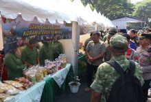 Photo of Peringati HUT Ke-81 TNI, Kodim 0809/Kediri Gelar Bazar dan UMKM di SLG